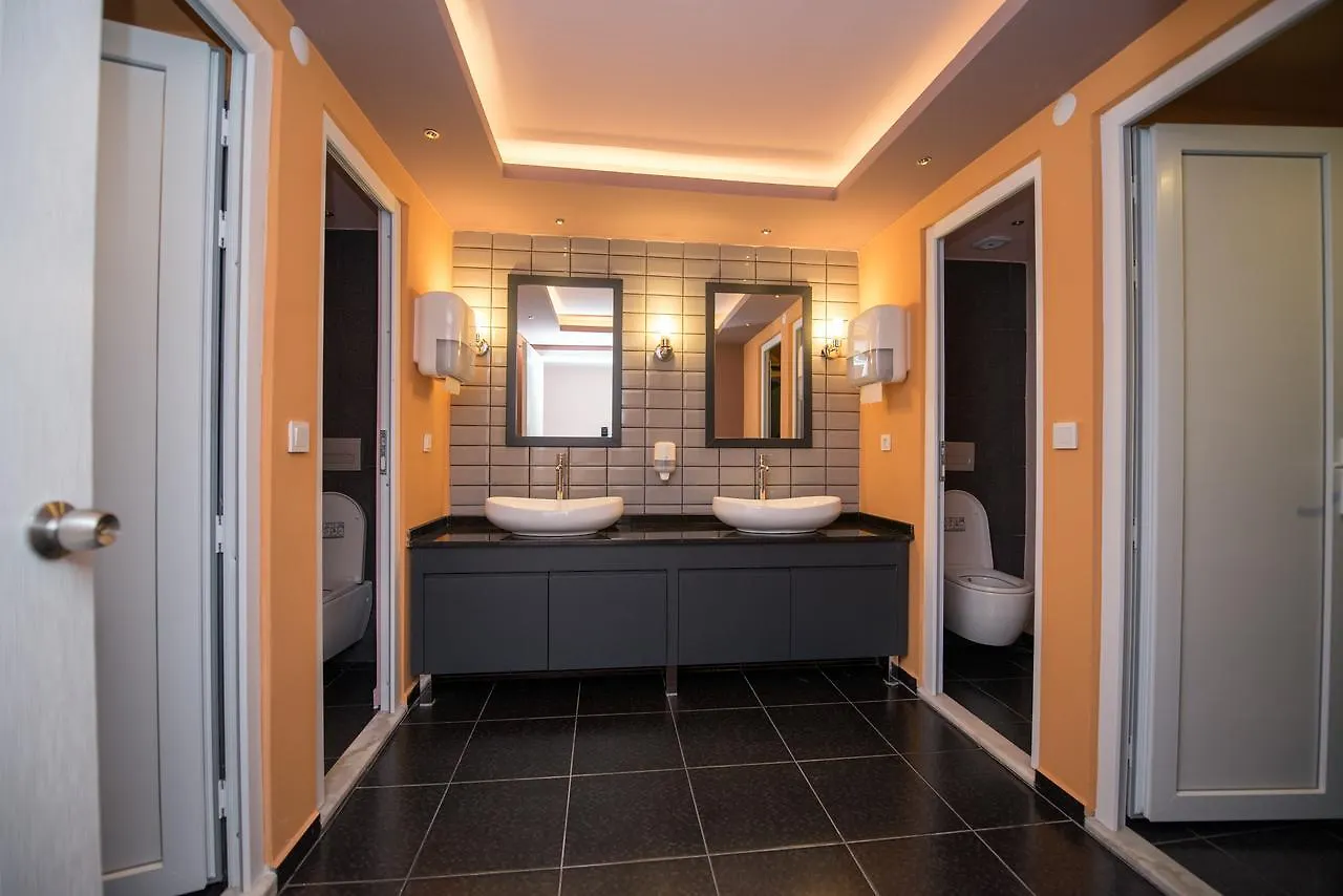Sakura Suit Hostel Fethiye